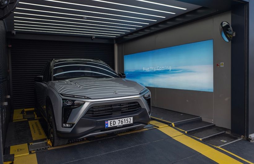Nio battery swap station